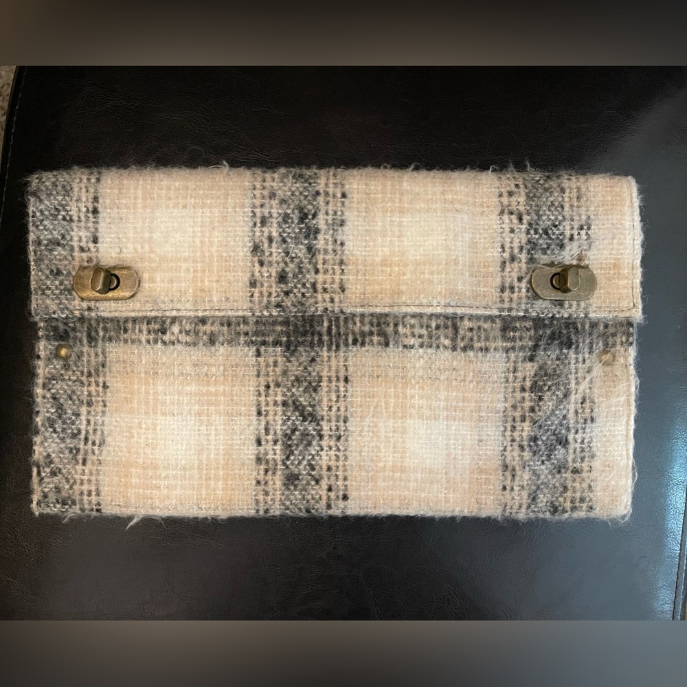Large Soft Clutch